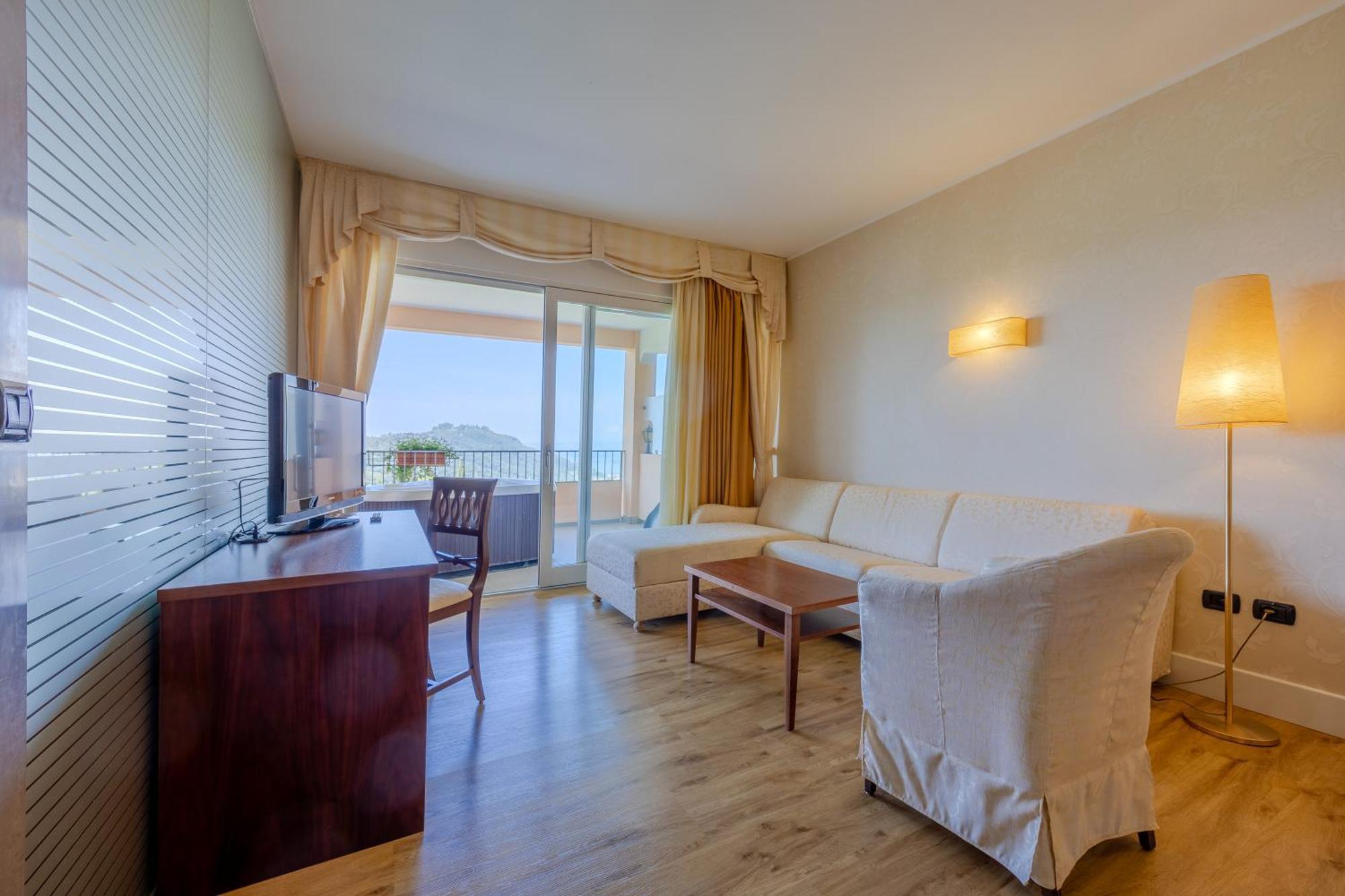 Hotel Boffenigo - The Golden Hour Costermano Kültér fotó